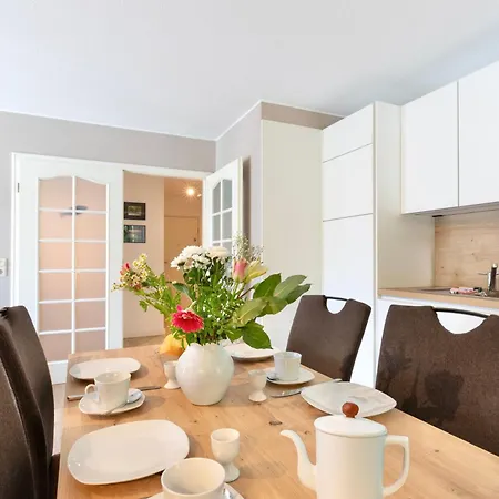 10 Helene Mit 2 Balkone * Baabe